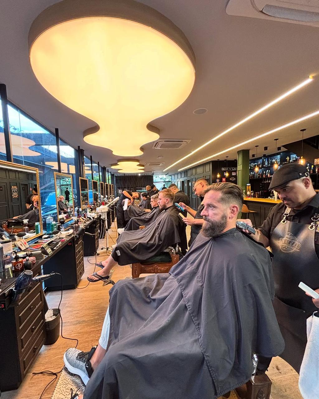 Ambiente sofisticado da barbearia